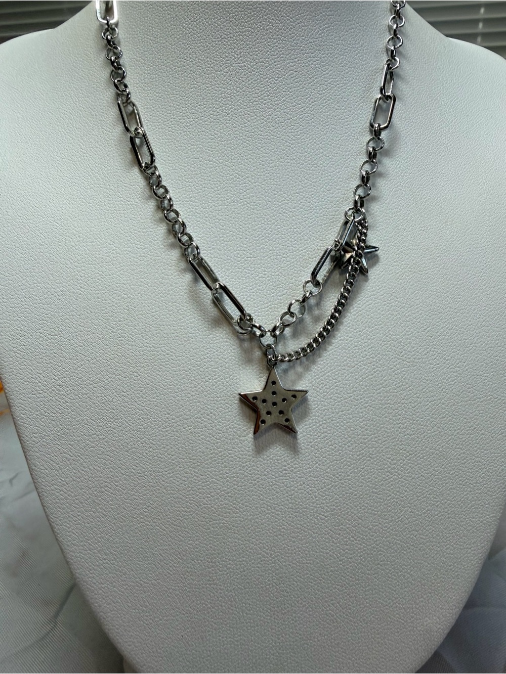 Lucky charm Vintage star necklace silver tone